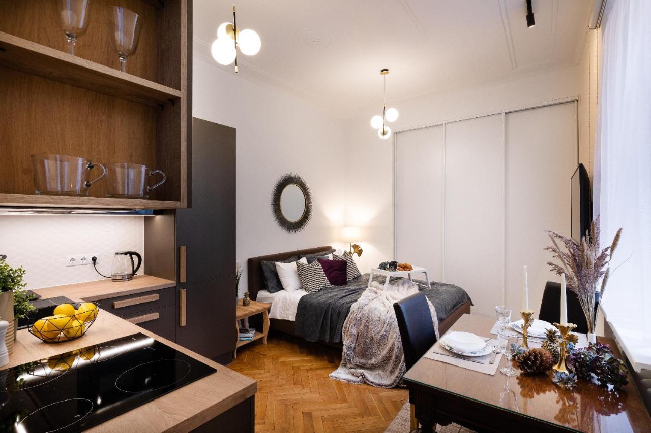Brivibas House Design Apartments In City Center 里加 外观 照片