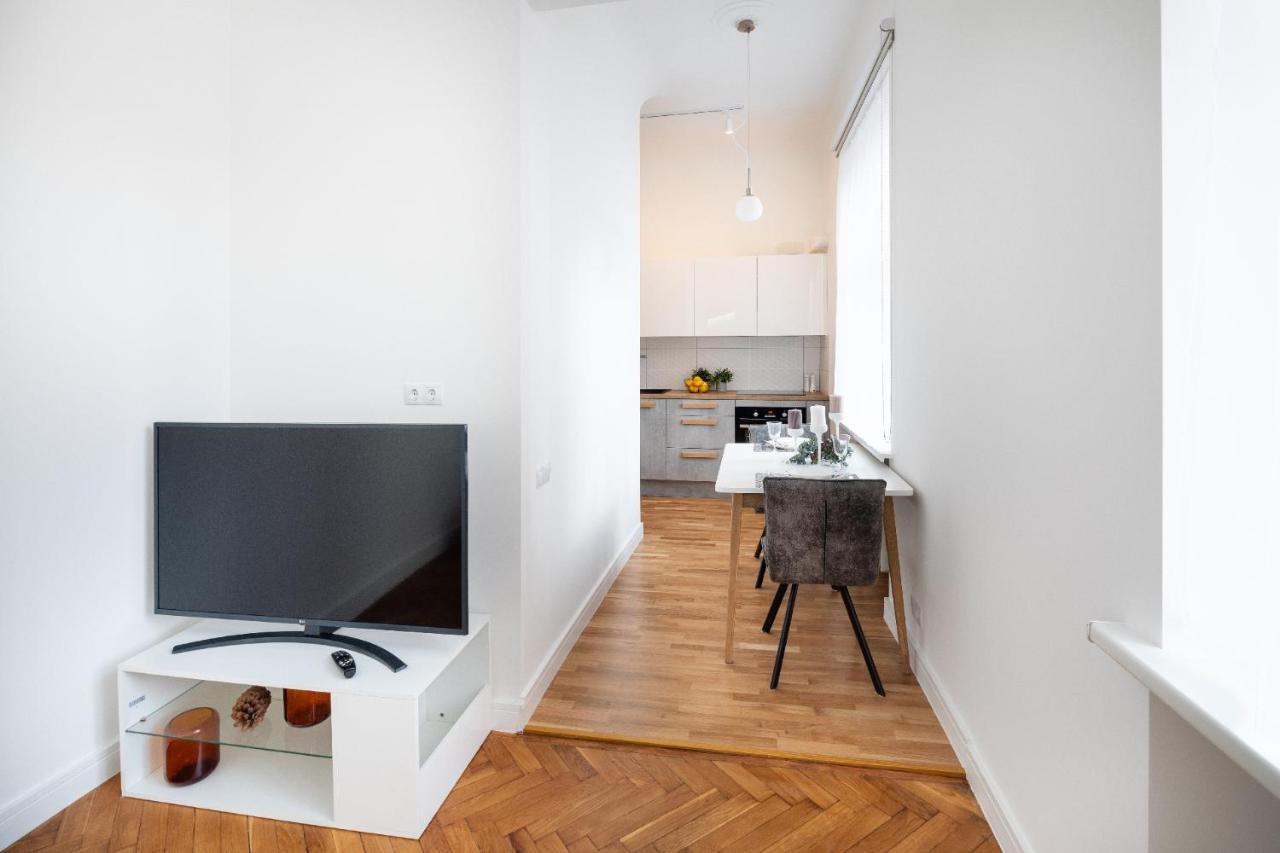 Brivibas House Design Apartments In City Center 里加 外观 照片