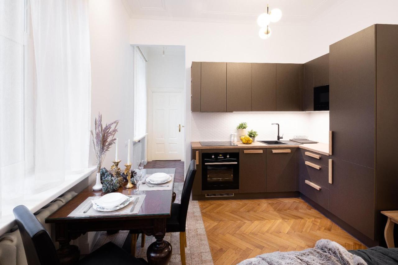 Brivibas House Design Apartments In City Center 里加 外观 照片