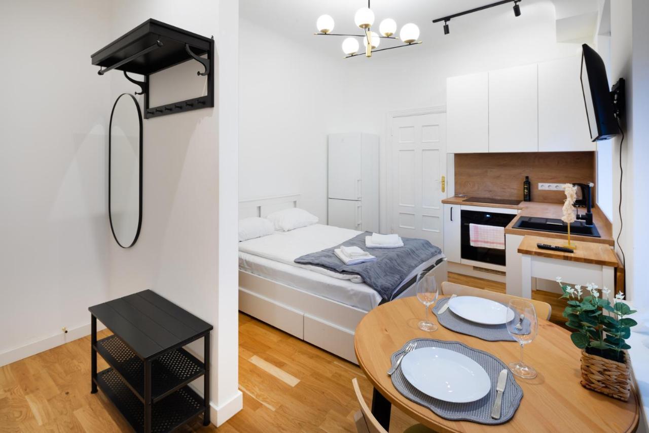 Brivibas House Design Apartments In City Center 里加 外观 照片